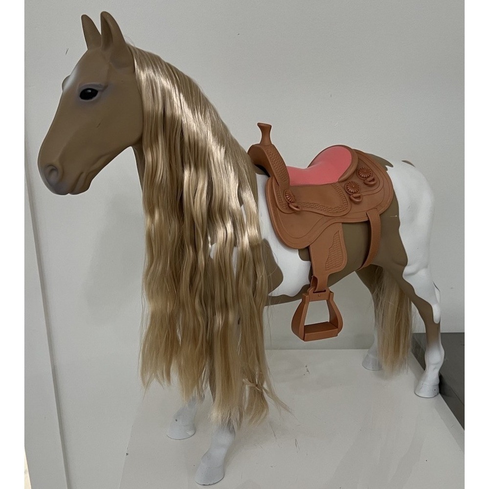 (8)Our Generation 19inch Horse With Saddle